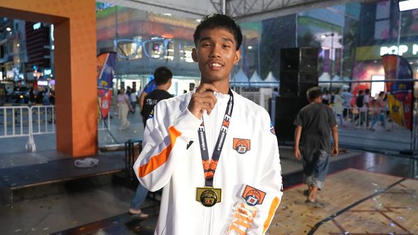 "ปรัญชัย แสงแก้ว" จากท่าข้ามพิทยาคม MVP การแข่งขันบาสเกตบอล 3x3 นักเรียนชาย แชมป์กีฬา 7HD 2025 รอบชิงแชมป์ประเทศไทย | BUGABOO.TV - New Variety Shows, Travel, Music, Sports & Talk Shows