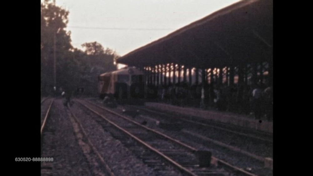 บรรยากาศสถานีรถไฟบางกอกน้อย ธนบุรี ในปี 2511